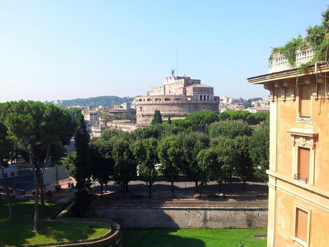 Gasthuis Castel Sant'angelo 2*